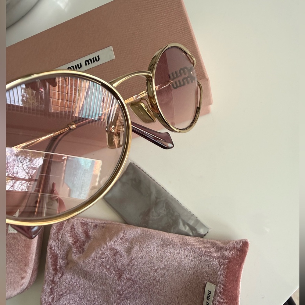 NWOT Miu Miu Logo Sunglasses - Picture 10 of 14